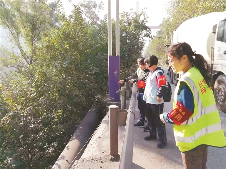 改善环境 他们在行动