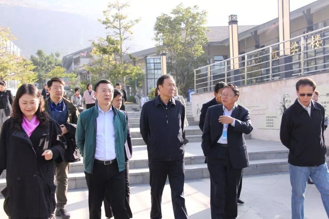 [攀枝花学院] 中国市长协会副会长、住建部原副部长齐骥一行来我校康养学院考察
