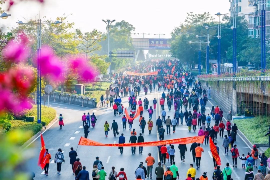 追梦2019！攀枝花4000余人畅跑迎新年！