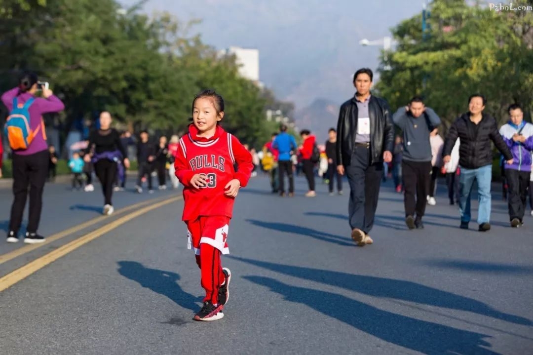 追梦2019！攀枝花4000余人畅跑迎新年！