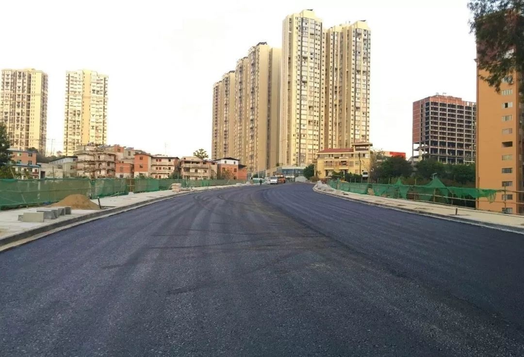 这条路本月中旬投入使用，可缓解宝灵寺周边交通压力！