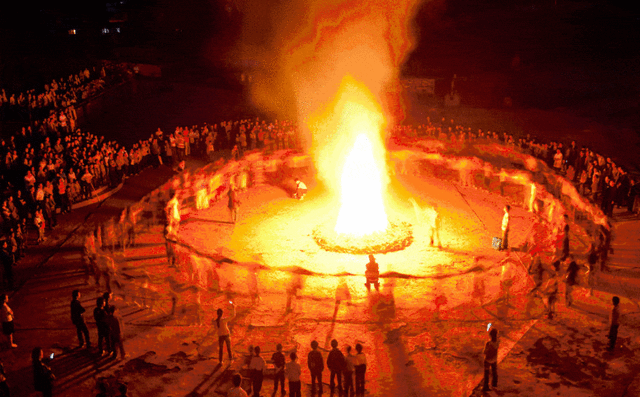 车车车!今年攀枝花这场火把节玩出新高度了!