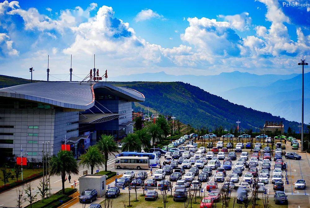 小编从攀枝花市举行的新闻发布会上获悉,三条航线开通后,  攀枝花机场