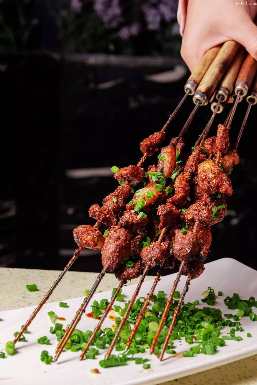 人均38元!吃蜀皇全牛宴刀叉牛肉!招牌坨坨牛肉比拳头还大,匠心做好汤!