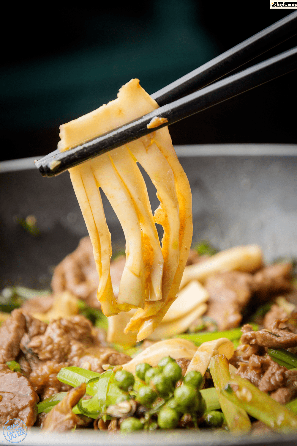 隐藏在万象城这家自带国风滤镜的『新派聚和菜餐厅』,明明可以靠颜值